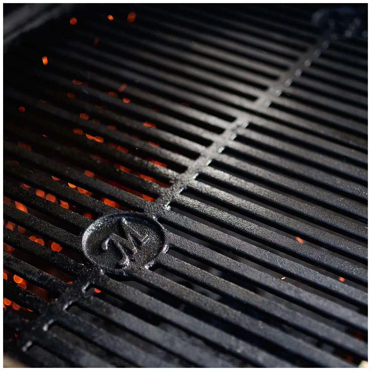 Char-Griller Gravity Fed 980