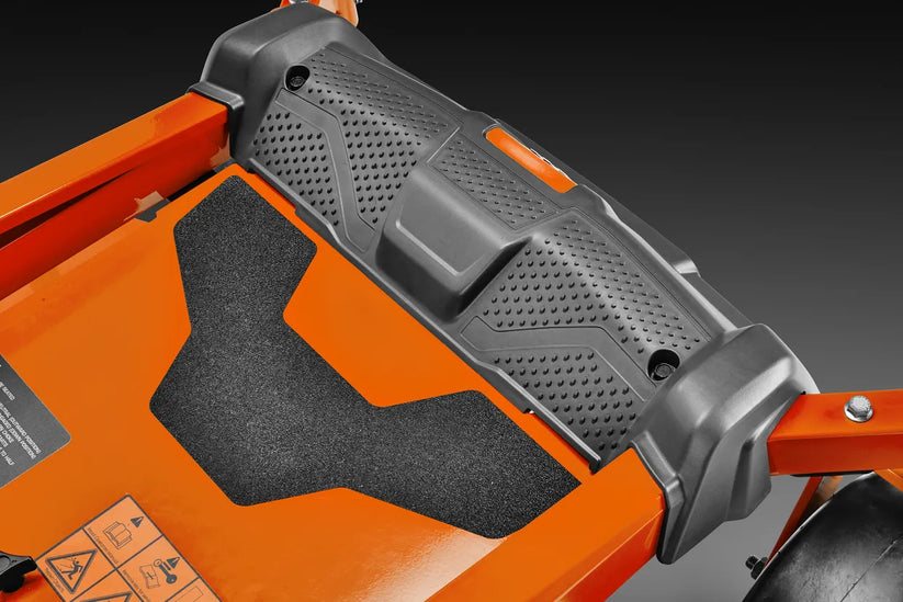 Husqvarna Z146 Zero Turn Mower